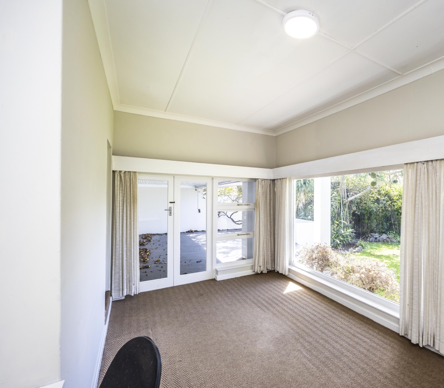 5 Bedroom Property for Sale in Vincent Eastern Cape